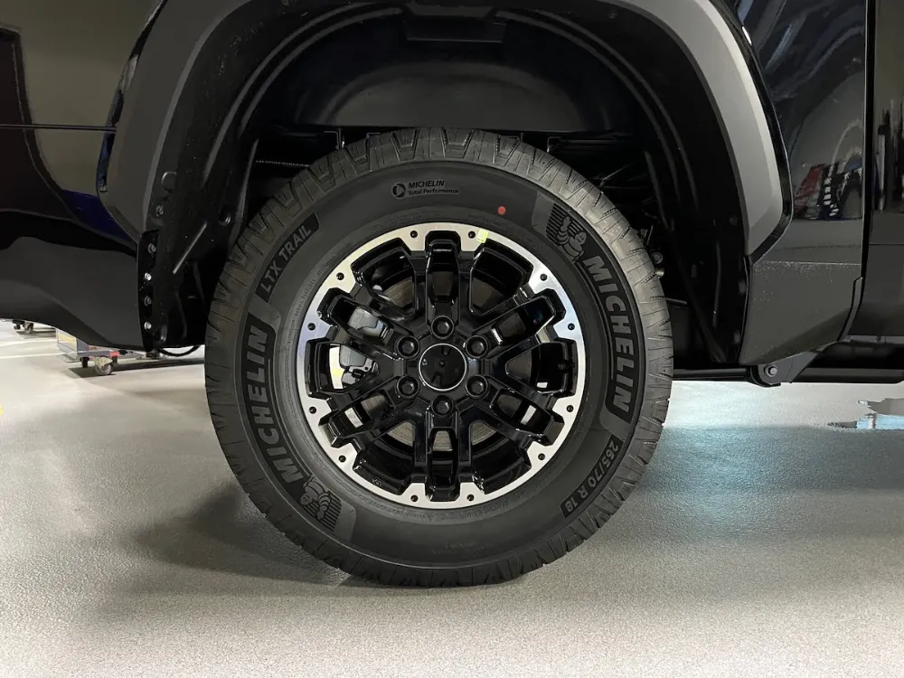 2022 Toyota Tundra TRD Off Road in Black 5